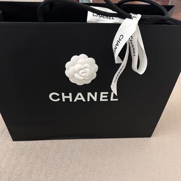 Chanel large paper bag🛍️ - Picture 3 of 3